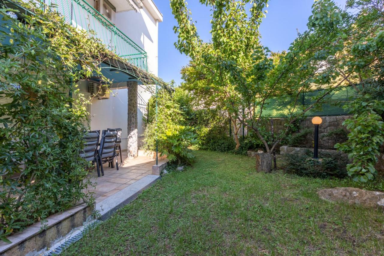 Apartment Kamila Крк Екстер'єр фото